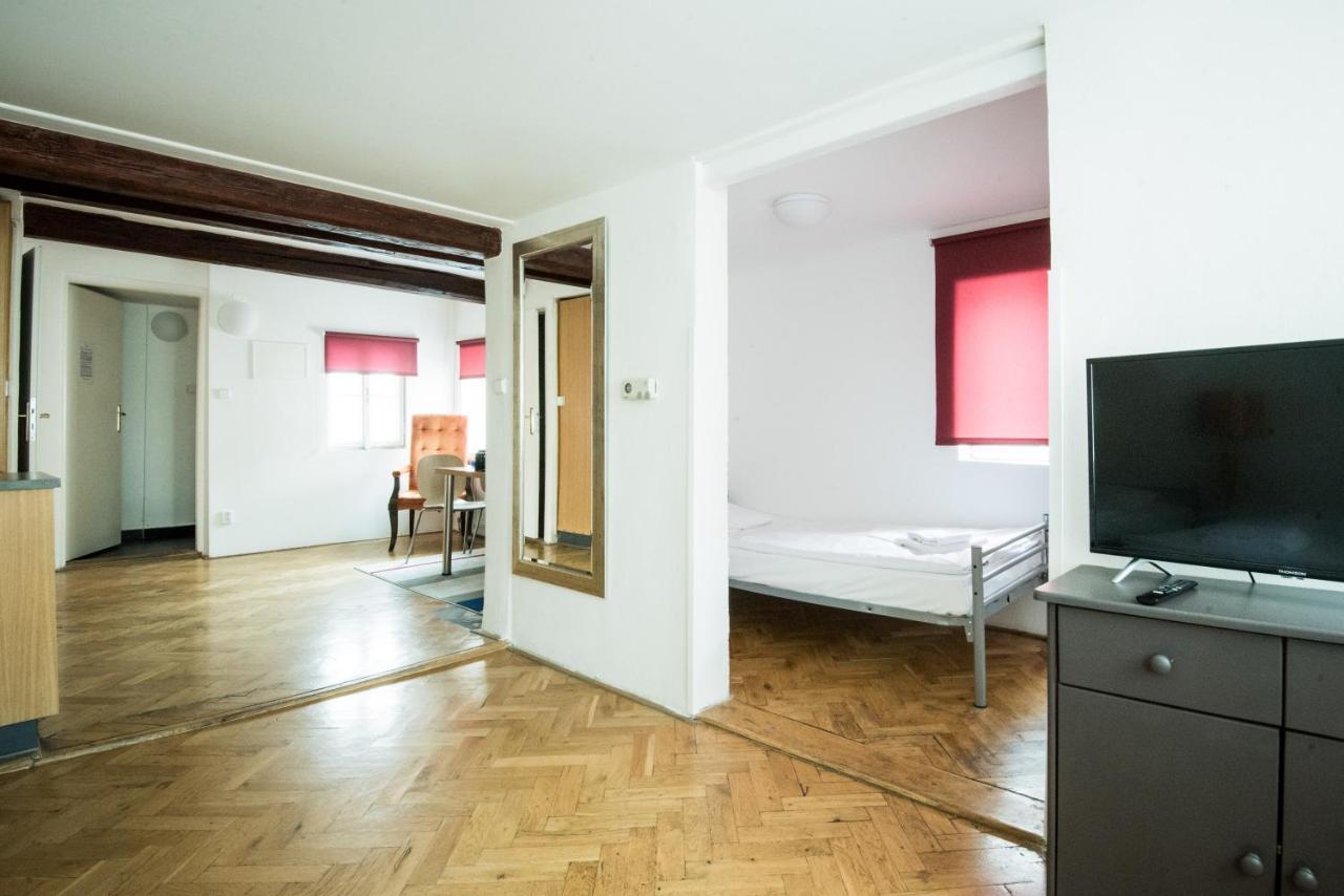 Hostel Charles Bridge Hostel&apartments Prag